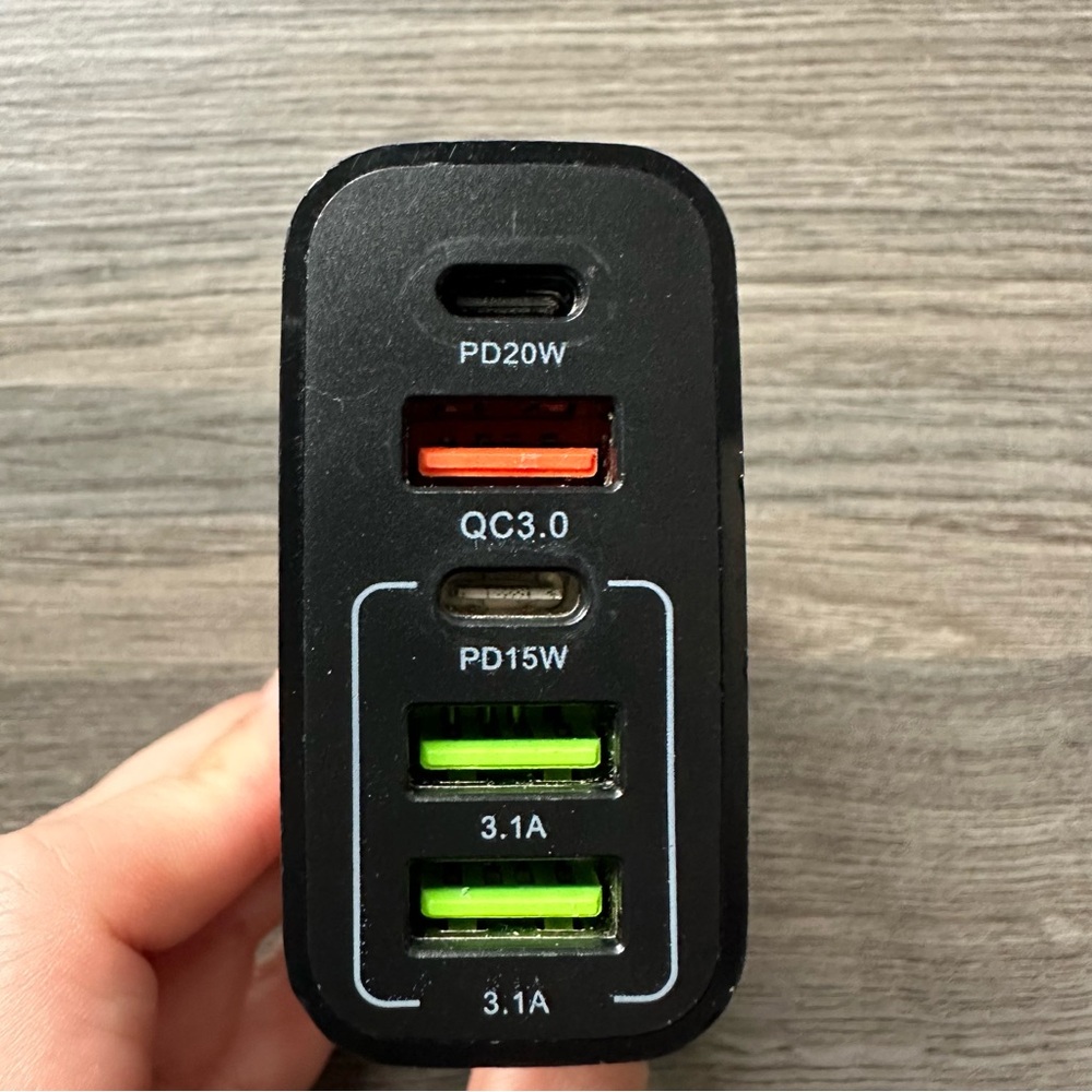 USB C wall adapter